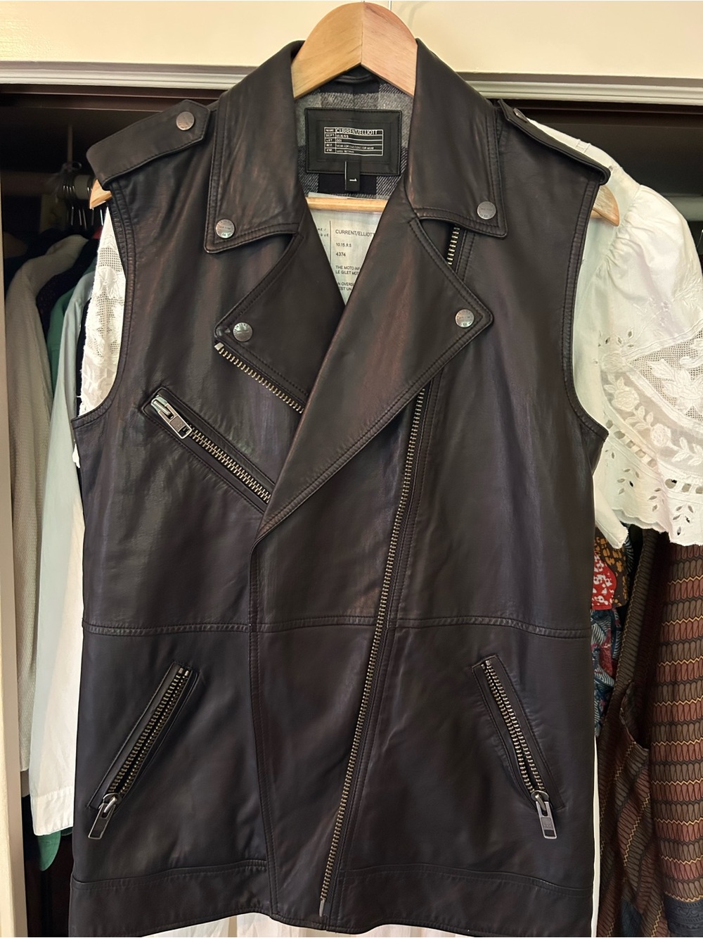 Current Elliott the moto infantry vest size 1